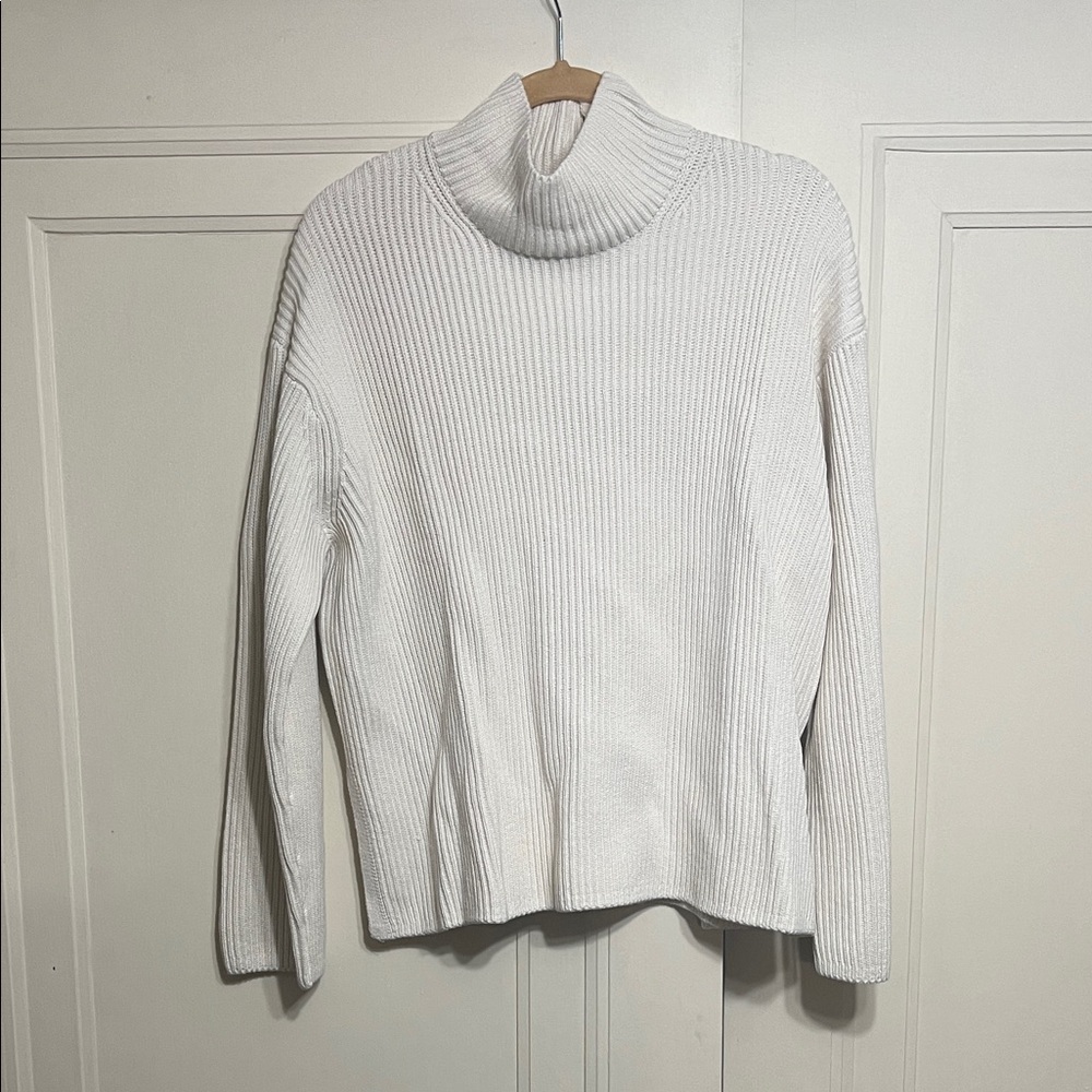 Gap Off White Turtleneck Sweater